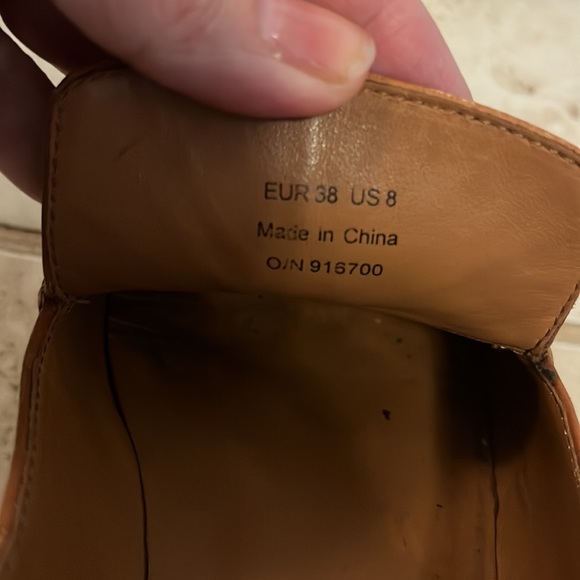 & Other Stories caramel color leather loafers with rubber sole - Picture 7 of 7